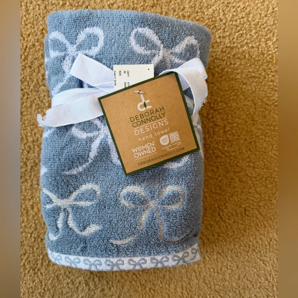 Bundle of Blue and White Towel Sets